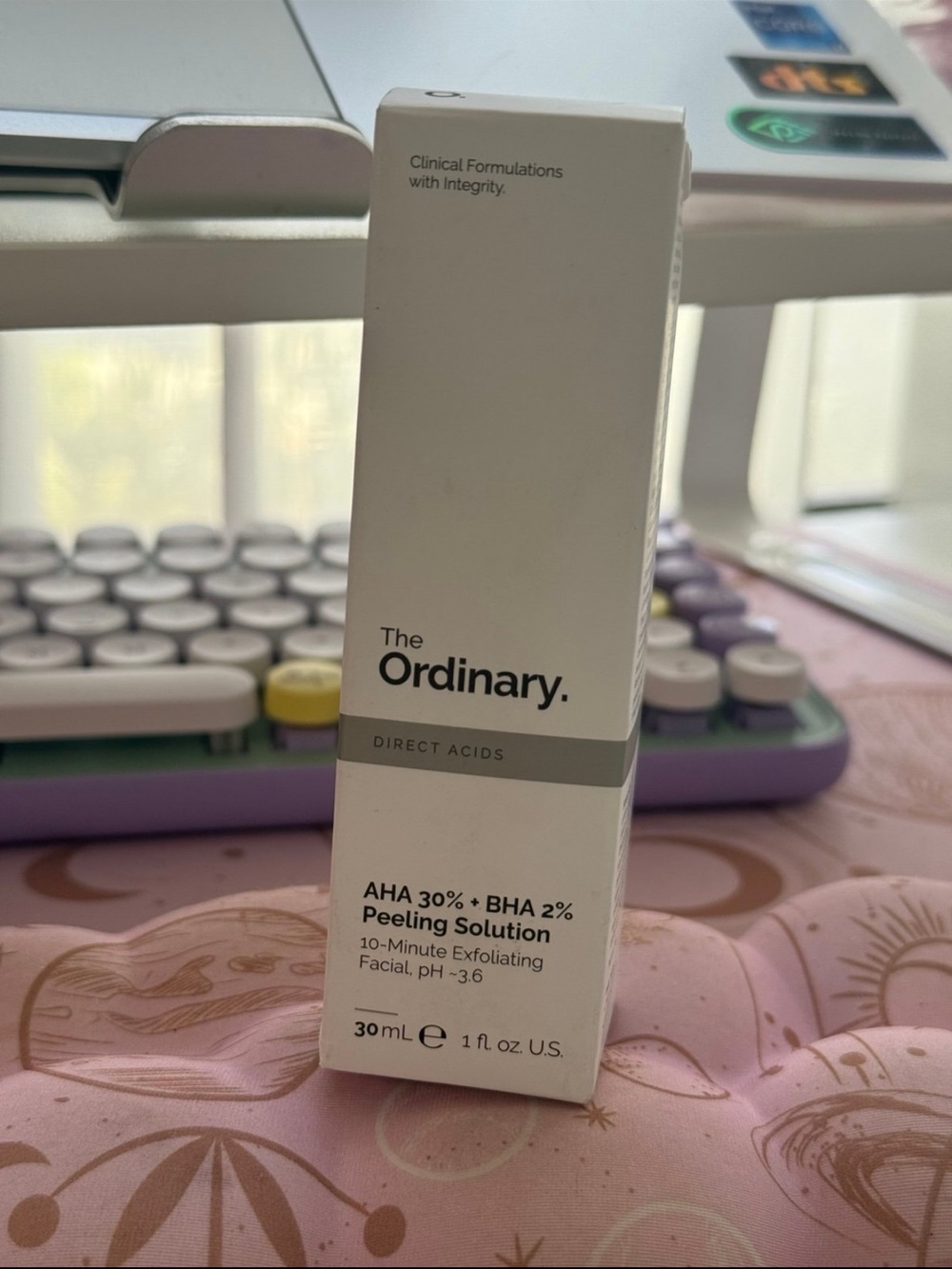 The Ordinary White & Gray AHA 30% + BHA 2% Peeling Solution